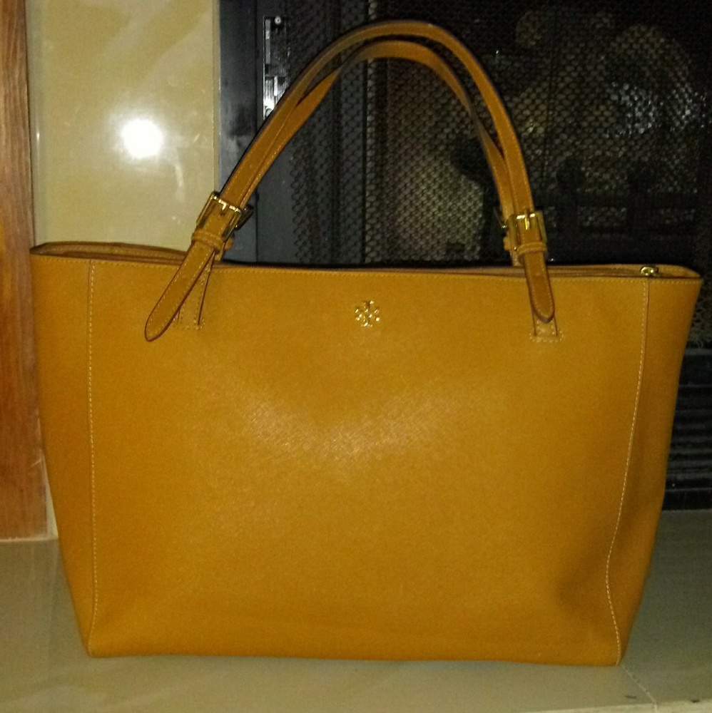 Tory Burch small buckle York Tote - Picture 2 of 5